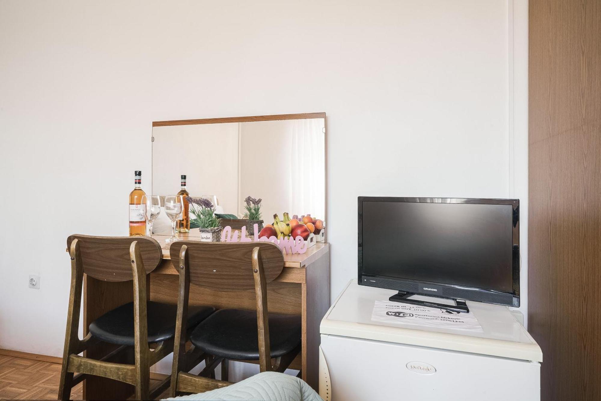 Apartment And Rooms Mrkovic Водице Экстерьер фото