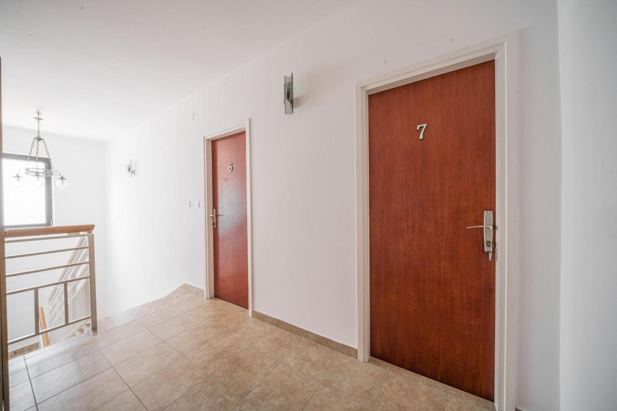 Apartment And Rooms Mrkovic Водице Экстерьер фото