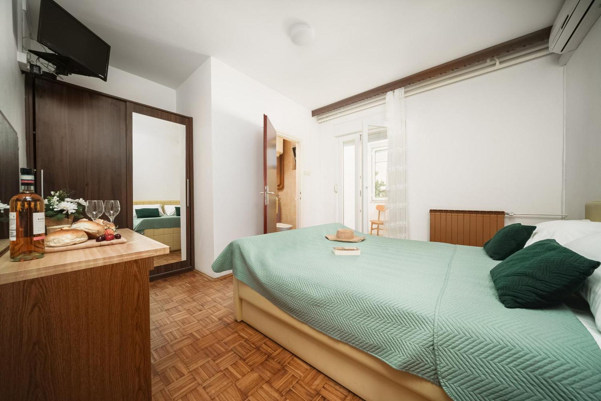 Apartment And Rooms Mrkovic Водице Экстерьер фото
